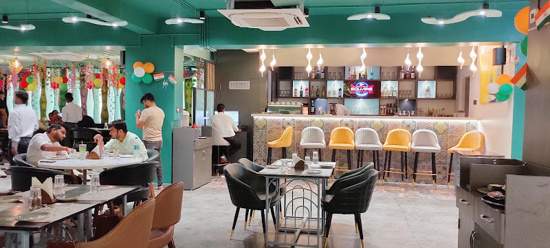 "Pyne Square - Cafe & Dine in" Restaurant in Patna Bihar