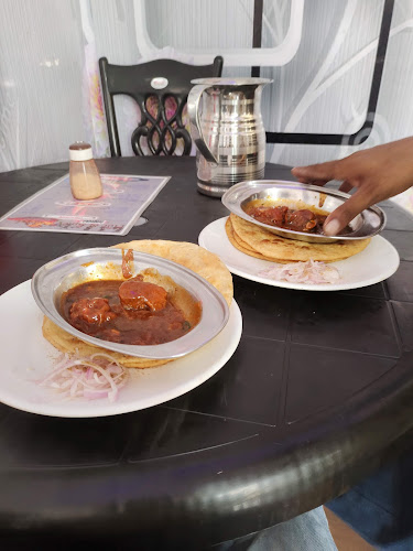 "Riya Family Resturant" Family restaurant in Patna Bihar